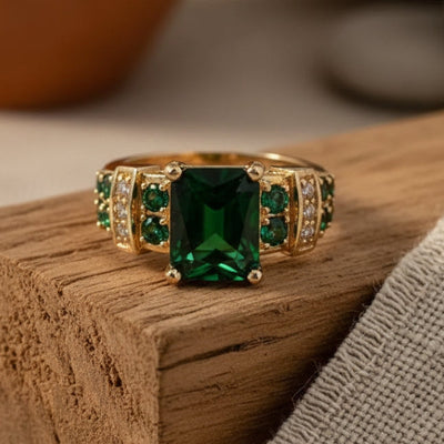 Green Crystalline Golden Ring