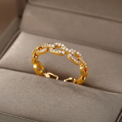 Classic Zircon Twist Chain Ring