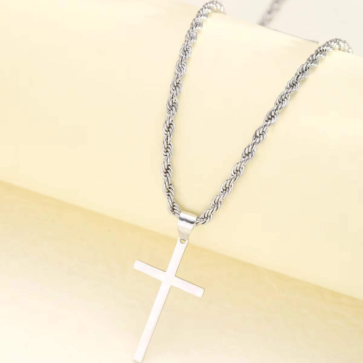 New Cross Pendant Necklace for Men and Women Minimalist Gold Jewelry