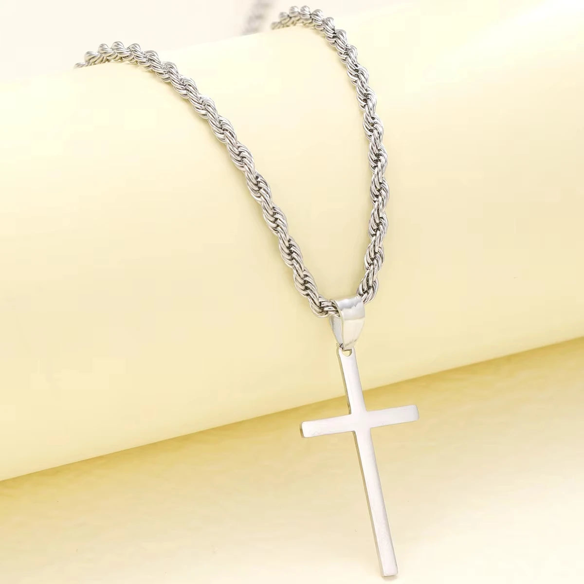 New Cross Pendant Necklace for Men and Women Minimalist Gold Jewelry