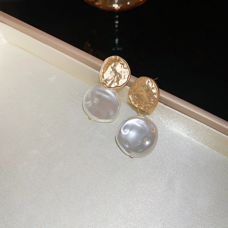 Stylish U-shaped Hoop Earrings Gold Color Elegant Imitation Pearl Earrings