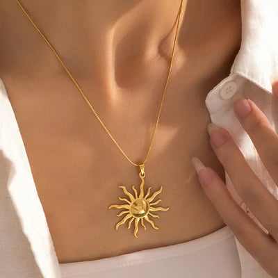 Stainless Steel Golden Fashion Sun Pendant Necklace