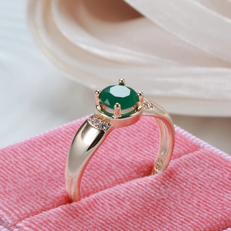 Gold with Circle Cut Emerald Zircon Ring