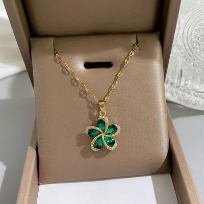 Green Zircon Flowers Pendant Necklace