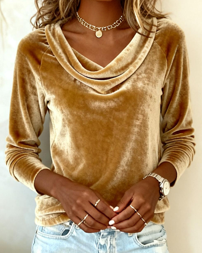 Delaney | Velvet Glow Sweater