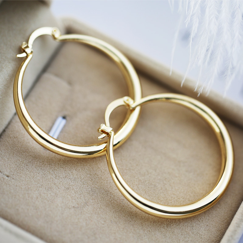 Elegant Vintage Gold Earrings