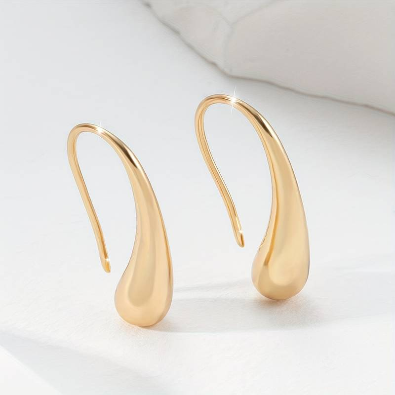 Elegant Vintage Gold Teardrop Earrings