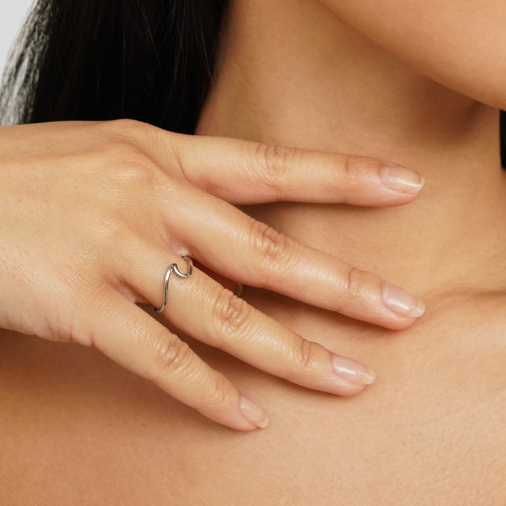 Imari silver wave ring