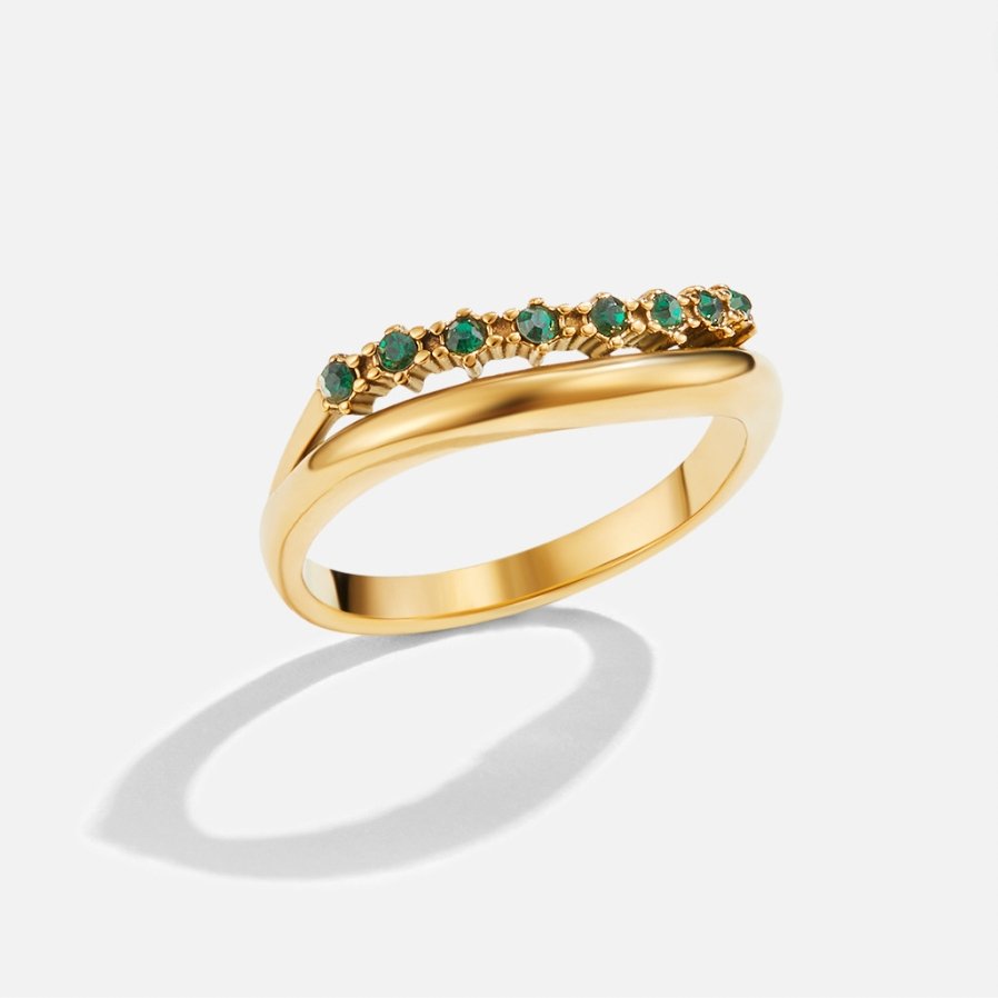 Mary - Emerald green layered ring